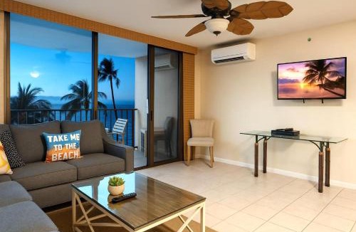 Kahana Apartment | KBM Resorts FREE CAR Valley Isle Resort Oceanfront 5th Floor 2-Bedroom Condo with Stunning views VIR-508