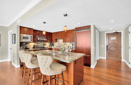 Honokowai Condo | KBM Resorts | Spacious 7-Bedroom Honua Kai Collection | Multi Unit Listing | Same Floor | Ocean Views + 3 Free Rental Cars! HKK-334/43/49
