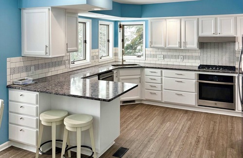 Cheboygan House | Lake Huron Beach House 10 minutes from Mackinaw City, Kayaks, Gym, Amazing Views