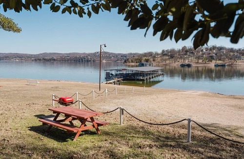 Ridgedale Cabin | Lakefront Cabin #1 - Steps from Table Rock Lake at Happy Hollow Resort