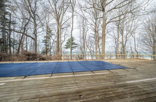 Lakeside House | Lakefront Home With Private Beach and Private Pool! (3 Nt Min!)