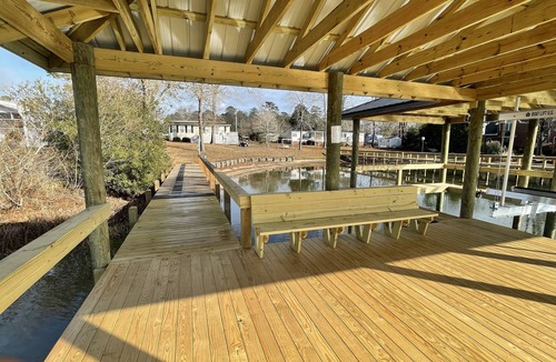 Manning House | Lakefront, private dock, boat access