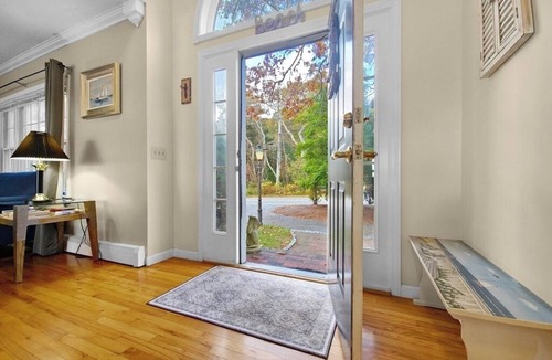 Cotuit House | Lakefront Stunning Cape Cod Views w Private Lake Beach - Backyard is the Lake !