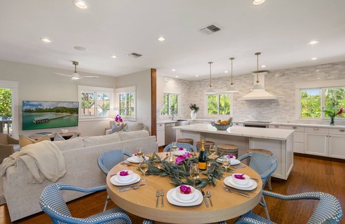 Kapalua House | Legendary Estate 50 Steps to Maui’s Best Beach! New! 5 Bedroom, Pool With Slide!