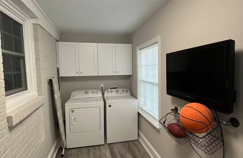 Graham House | Main Stay!