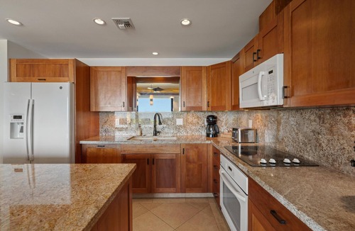Wailea Condo | Makena Surf | B106 | Beachfront Resort