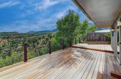 Manitou Springs Villa | Manitou Villa w/SUV included, a concierge mountain adventure, and retreat