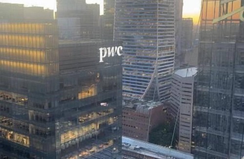 Downtown Toronto Condo | Maple leaf square