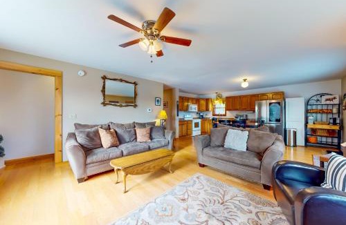Jay House | Marlin