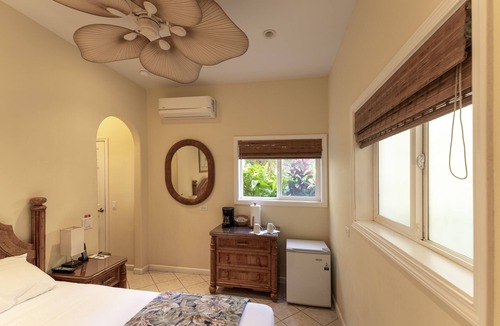 Kahana House | Maui Beach House