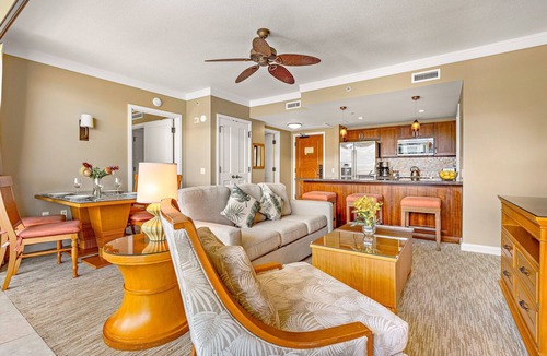 Lahaina Condo | Maui Resort Rentals: Honua Kai Hokulani 513 - Premier 5th Floor Interior Courtyard 1BR w/Gorgeous Ocean Views!