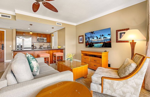 Lahaina Condo | Maui Resort Rentals: Honua Kai Hokulani 513 - Premier 5th Floor Interior Courtyard 1BR w/Gorgeous Ocean Views!