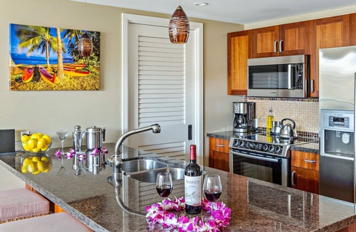 Kaanapali Condo | Maui Resort Rentals: Honua Kai Hokulani 618 - 6th Floor 1BR w/Partial Ocean & Mountain Views