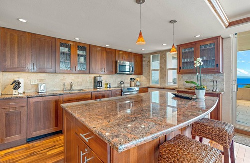 Lahaina Condo | Maui Resort Rentals: Maui Kaanapali Villas 606 - 2BR Deluxe Oceanview Penthouse w/Built-In BBQ & Panoramic Ocean Views!