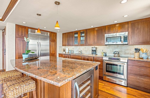 Lahaina Condo | Maui Resort Rentals: Maui Kaanapali Villas 606 - 2BR Deluxe Oceanview Penthouse w/Built-In BBQ & Panoramic Ocean Views!