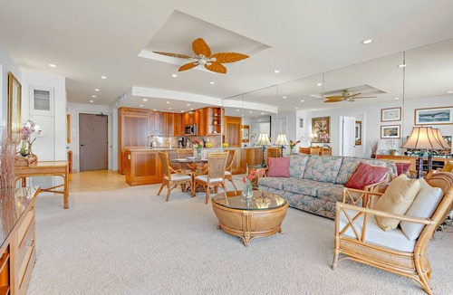 Kaanapali Condo | Maui Resort Rentals: The Whaler 707 - Luxuriously Remodeled 7th Floor 1BR/2BA w/Stunning Ocean and Mountain Views!