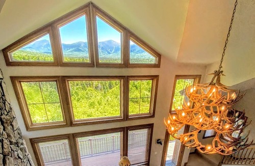 Bretton Woods Villa | MM1 Luxury Home, Walk to Mount Washington Hotel! AC, Heated Floor, Stunning Views Pool Gym!