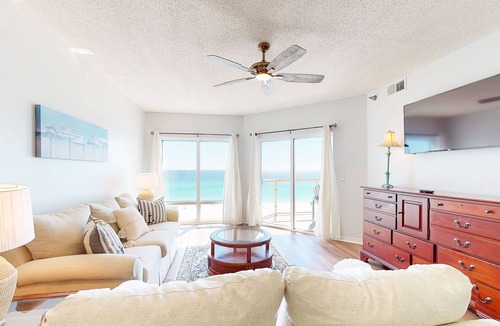Villa Primera Condo | Modern 6th-floor condo with balcony, Gulf view, pool, hot tub, & gym