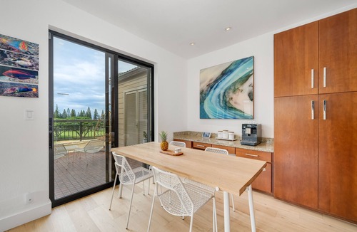 Kapalua Villa | MODERN HAWAII ⛳️ Modern Remodel, steps to the Beach, 4th Tee, Ocean View, 4 Pools