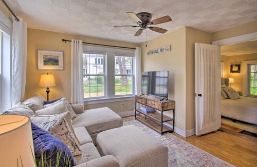 Intervale House | Modern Home ~ 2 Mi to Cranmore Mountain Resort!
