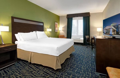 Monahans Hotel | Monahans King Studio breakfast, pool, gym