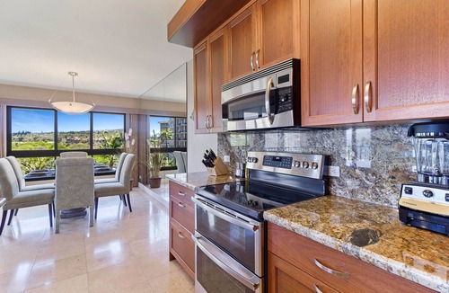 Kaanapali Condo | MRR Presents Kaanapali Ali'i 272 - Remodeled 7th Floor Corner 2BR w/Partial Ocean AND Mountain Views!