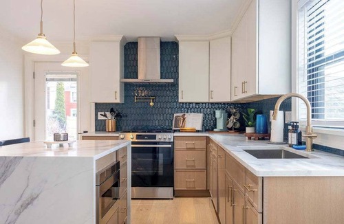 Yachting Village House | NEW CONSTRUCTION Entire Sancerre House in Newport’s Yachting Village