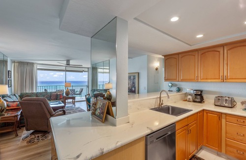 Kahana Apartment | Newly remodeled oceanfront condo with pool, lanai & private W/D - near beach