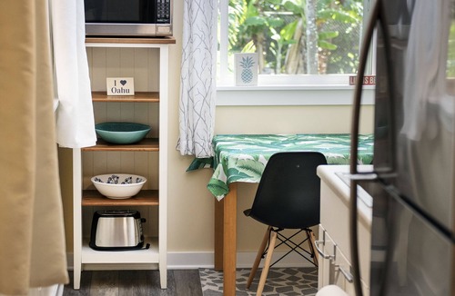 Pupukea Cottage | Northshore Pupukea Getaway up the hill from the best beaches on of Oahu