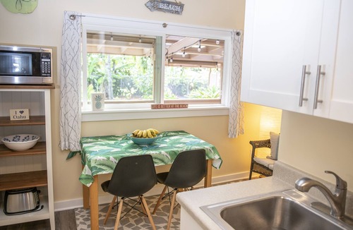 Pupukea Cottage | Northshore Pupukea Getaway up the hill from the best beaches on of Oahu