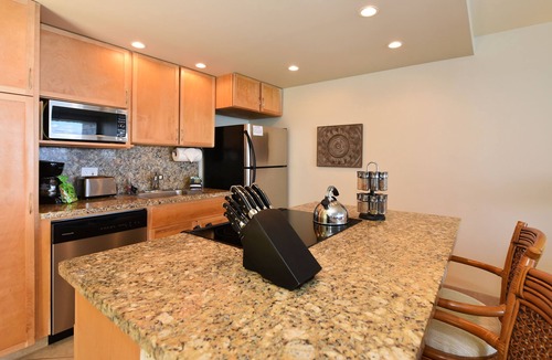 Kahana Condo | Ocean front & corner unit at Kahana Reef #422! Quam Properties Hawaii