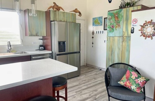 Ewa House | Ocean front house🏖️🏄right on the Beach!WiFi. Free Parking