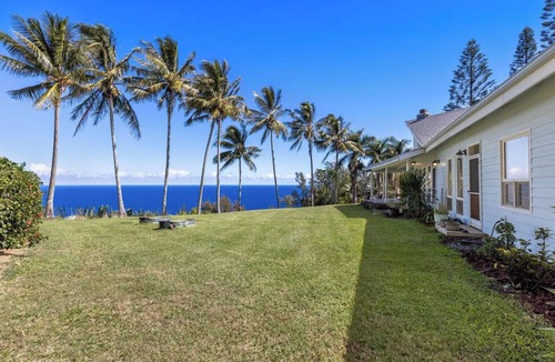 Ookala House | Oceanfront 5-bedroom house in Ookala