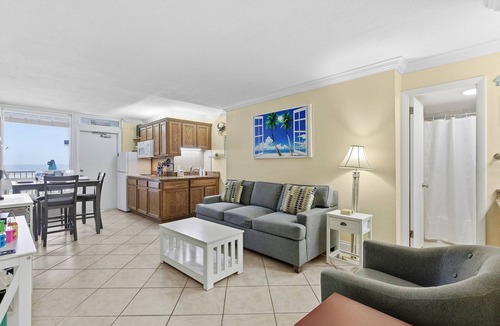 Lenox Park Condo | Oceanfront Balcony Condo – Walk to Dining, Splash Park & More