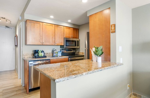 Historic Lahaina Front Street Apartment | Oceanfront Studio Steps to Sandy Beach – Lahaina Shores 217