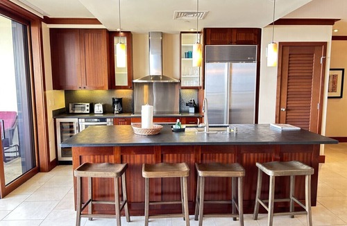 Ko Olina Condo | Oceanviews: Ko Olina Ocean Tower: 2 units, 10th & 5th floors, sleeps 14 total.