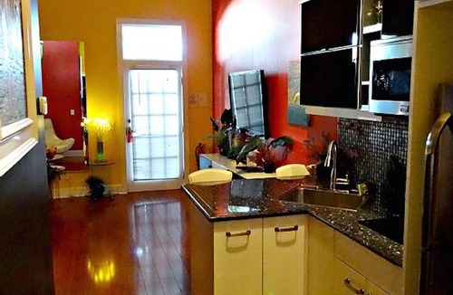 Uptown - Upper Duval Condo | OLD TOWN, STEPS TO DUVAL! 'LA DOLCE VITA SLEEPS 2-4, 3 BLOCKS TO SOUTHERNMOST