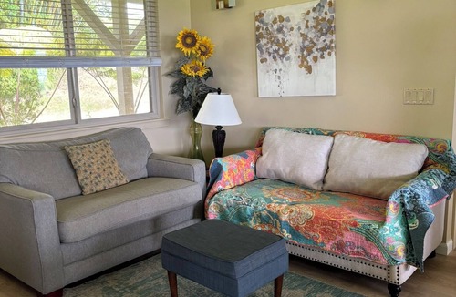 Pepeekeo House | Pacific Ocean views & newly renovated kitchen
