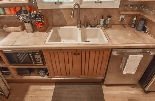 Maunaloa Condo | PANIOLO HALE'S LUXURY OFFERING! ONE OF THE BEST!