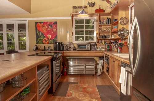 Maunaloa Condo | PANIOLO HALE'S LUXURY OFFERING! ONE OF THE BEST!