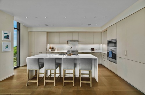 Ala Moana Apartment | Park Lane 3300: 3 BR, 2.5 BA Apartment in Honolulu, Sleeps 6