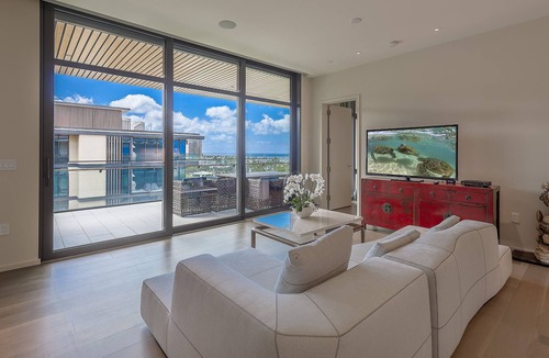 Ala Moana Condo | Parklane Luxury Penthouse 2Bedroom 2.5bathroom unit!