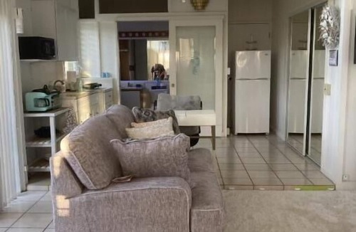 Keolu Hills Apartment | Peaceful Hawaii Paradise three minutes from Beautiful Beach