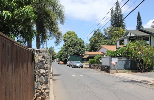 Historic Lahaina Front Street Apartment | Perfect Unit Right in Lahaina Town - can’t get any closer to Front Street
