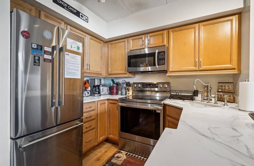 Killington Condo | Pinnacle E23 Condo | Pool, Hot Tub | Golf Nearby