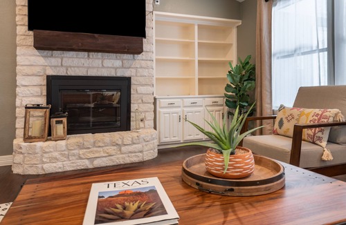 Southwest Carrollton House | Pool table, BBQ, pool table, fire pit, nearby golf courses