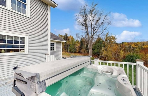 Lancaster House | Private Dog-friendly home: w/hot tub, mountain views & trails