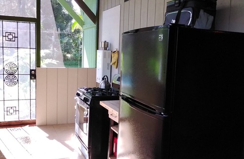 Hakalau Apartment | Relax near Port of Hilo, charming Hakalau apartment