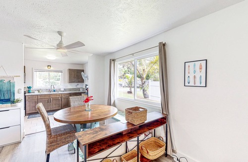 Kapoho House | Relaxing dog-friendly home near beaches, private W/D and shared pool