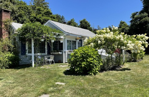 Hyannis House | Remodeled historical Gosnold Cottage.300 yards to the beach.